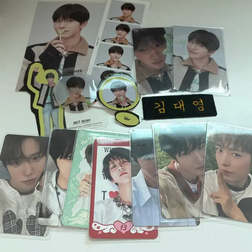 [BUNJANG] NCT WISH Jaehee Membership Set Name Tag Photocard Bundle Set / 엔시티위시 재희 포카 멤버쉽 세트 명찰 판매 양도