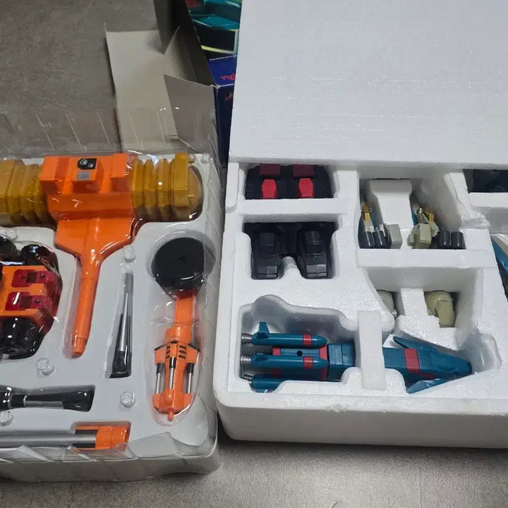 [BUNJANG] DX Yujin Master Action GaoGaiGar &amp; GoldieMac Bundle Set (Original) / 유진 마스터액션 DX 가오파이가, 골디맥 합본 (오리지널)