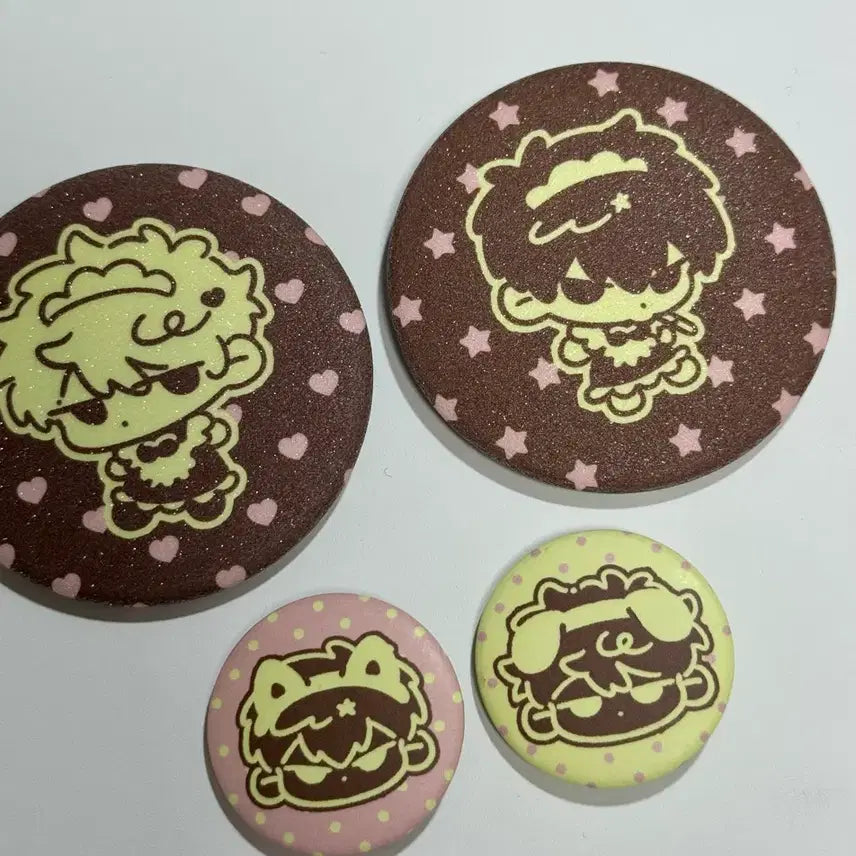 [BUNJANG] Gintama Gintoki &amp; Hijikata "Kkaggengnim" Canned Badges Set / 은혼 깨갱님 긴히지 캔뱃지 핀버튼 비공굿 긴토키 히지카타