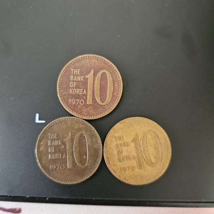 [BUNJANG] Bank of Korea 10 Won Coin (1970) - Set of 3 / 한국은행 10원 동전 1970년 3개