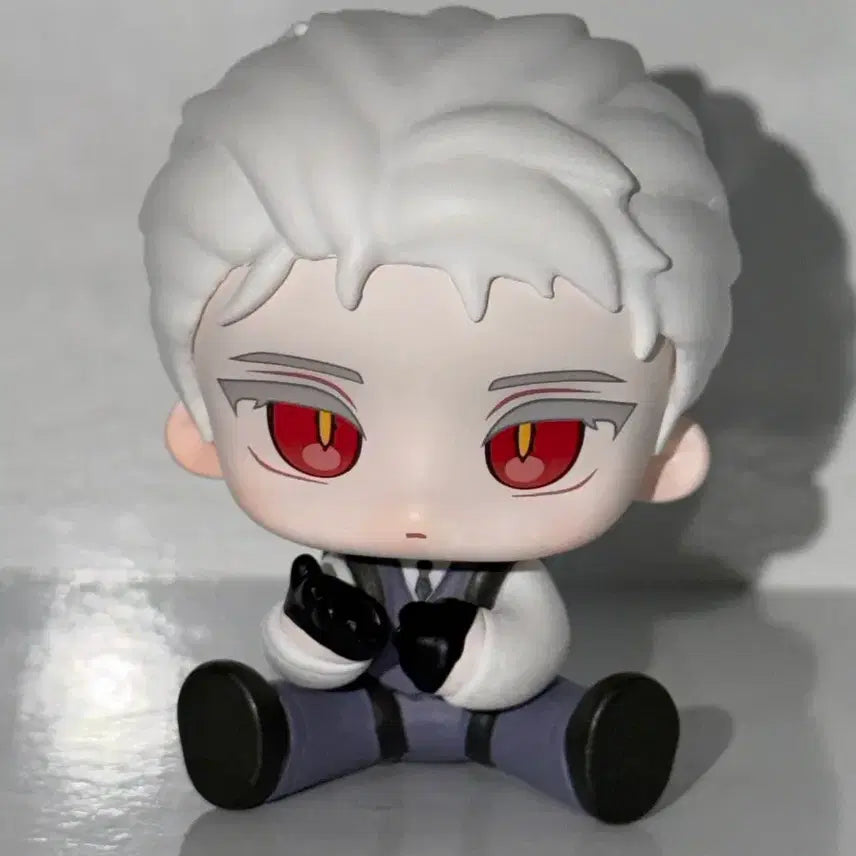 [BUNJANG] Ghost Story Office Attire Lee Jaheon All-Stand Figure Popup Package / [팝업 패키지] 괴담출근 모두앉아 피규어 이자헌