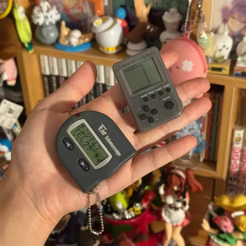 [BUNJANG] Pipi Game Machine Gacha Bundle Set / 삐삐 게임기 가챠 일괄 세트