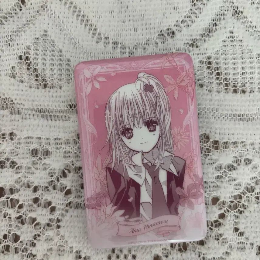 [BUNJANG] Carole &amp; Tuesday Original Art Glitter Pin Button Ami / 캐릭캐릭 체인지 캐캐체 원화 글리터 캔뱃지 핀버튼 아무