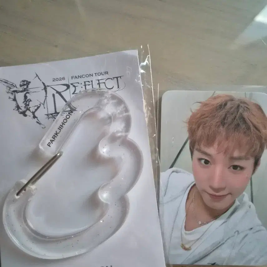 [BUNJANG] Park Ji Hoon Reflect Fancon MD Carabiner Photocard / 박지훈 리플렉트 팬콘 엠디 카라비너 포카 양도