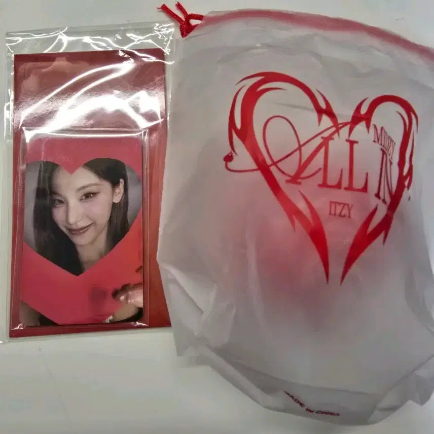 [BUNJANG] ITZY Fanmeeting Day 1 Photocard Set &amp; Gift Set / ITZY 있지 팬미팅 Fanmeeting Day1 기프트