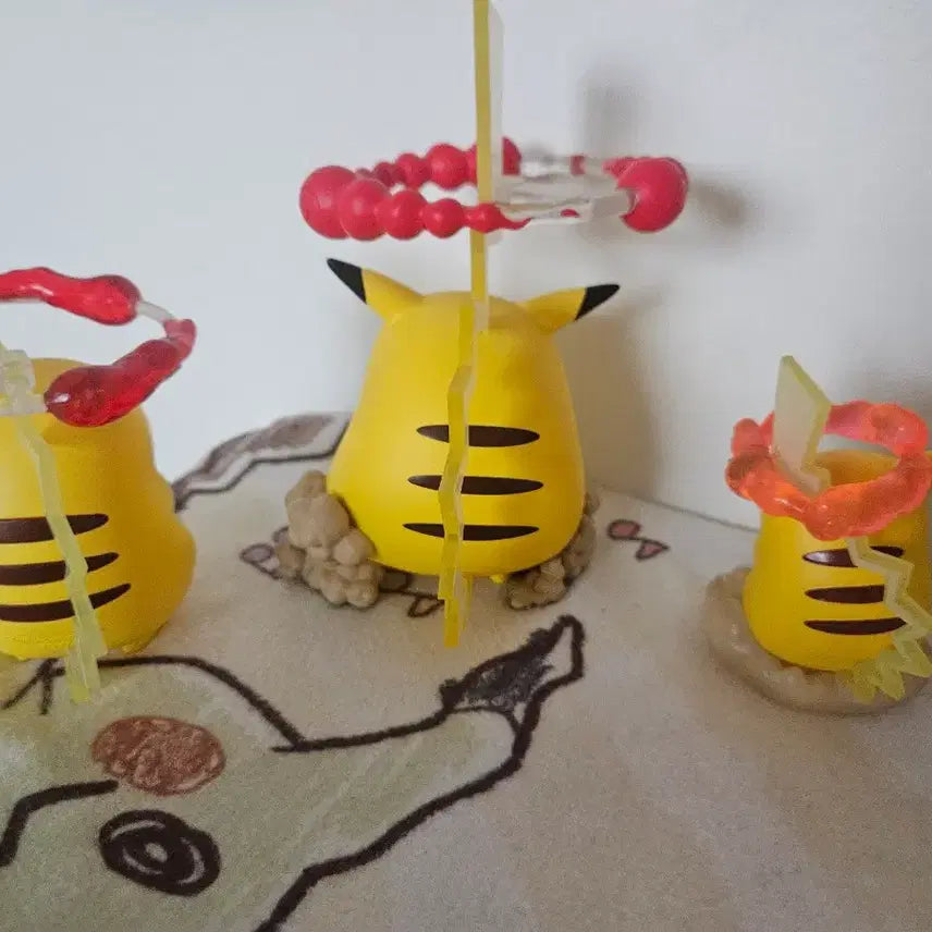 [BUNJANG] Pokemon G-Max Pikachu Figures Bundle Set / 포켓몬 거다이맥스 피카츄 피규어 일괄 판매
