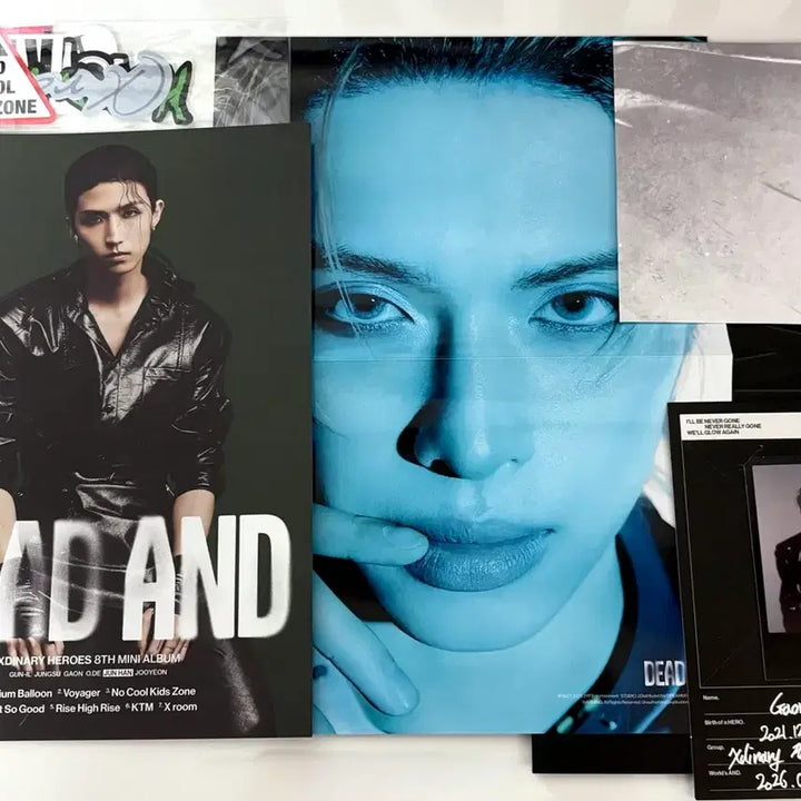[BUNJANG] Xdinary Heroes DEAD AND ver. Album Photobook Film Photocard Polaroid POB / Xdinary Heroes 엑스디너리 히어로즈 엑디즈 DEAD AND 데드앤드 개봉 앨범 스티커 포스터 포토북 필름 포토 폴라로이드 폴라 미공포 쇼케이스 응모 후즈팬 가온 준한