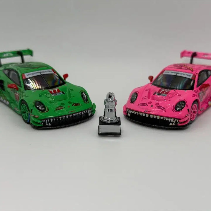 [BUNJANG] Mini GT HEC Lexi Roxie Autographed Full Set / 미니지티 mini gt hec 렉시 록시 싸인본 풀세트(가격 협의 가능)