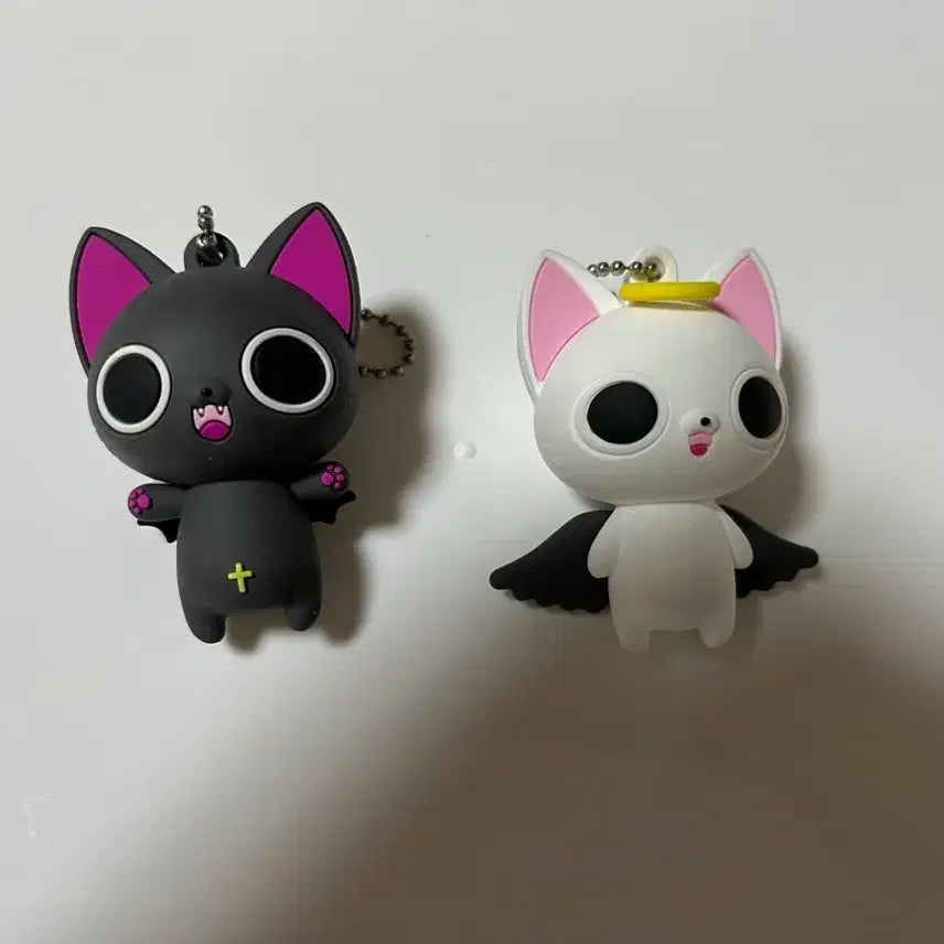 [BUNJANG] Vampire Cat Figure Keychain Bundle Set / 뱀파이어 고양이 피규어 키링 일괄