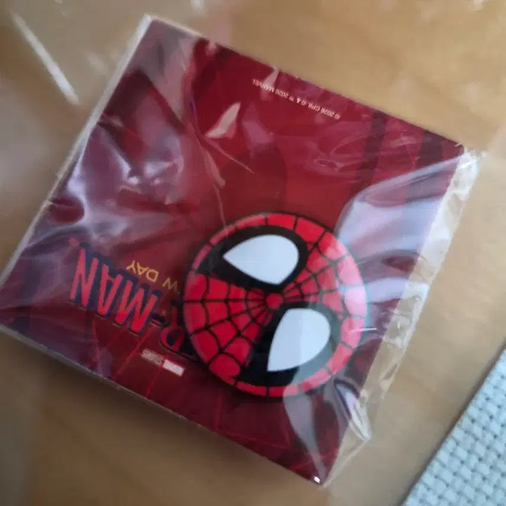 [BUNJANG] Spider-Man Brand New Day Pin Badge, PET Poster, AR Film Set / 스파이더맨 브랜드 뉴 데이 핀뱃지, pet 포스터, ar 필름 세트