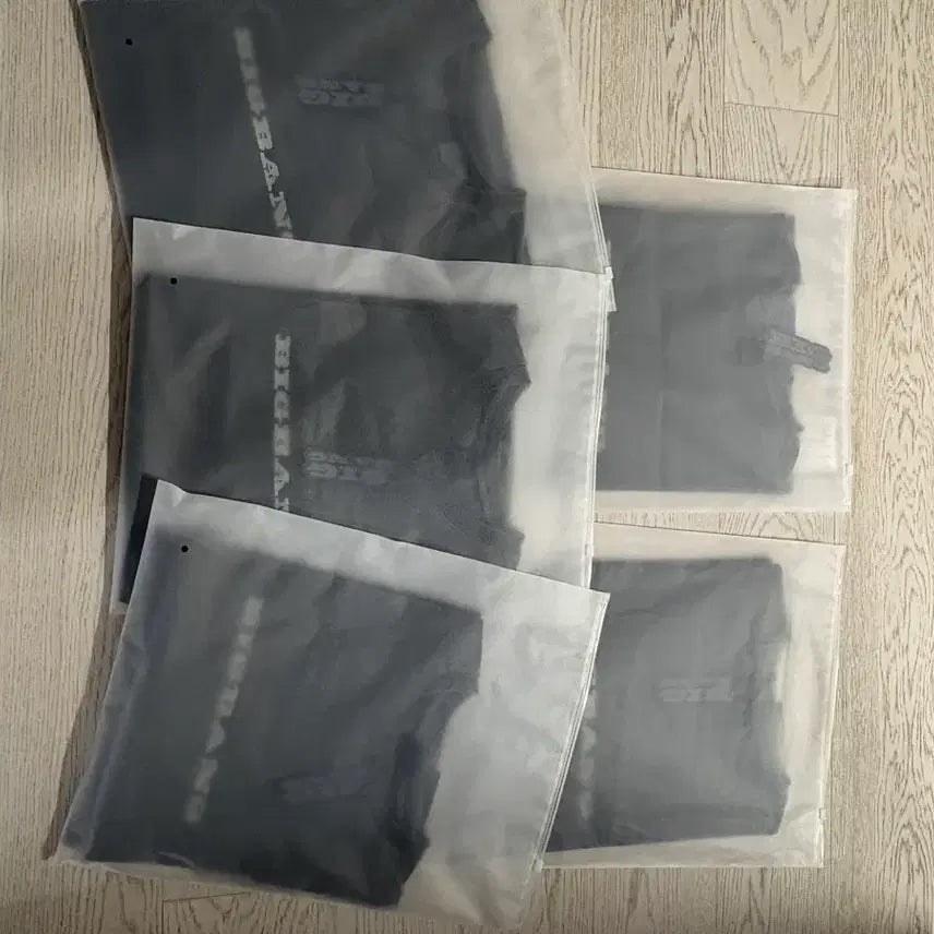 [BUNJANG] BIGBANG XX Cosmos World Tour T-Shirt Charcoal / 빅뱅 2026-2027 월드 투어 XX 코스모스 티셔츠 차콜