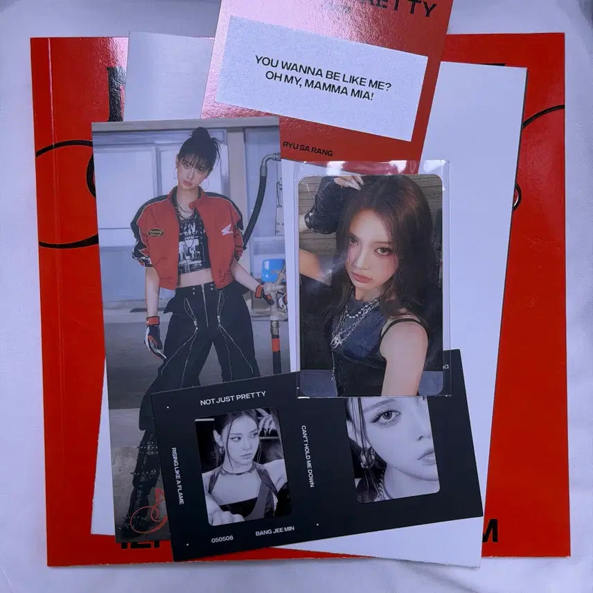 [BUNJANG] Izna Not Just Pretty Photobook Mamma Mia Version Album Bang Jimin Coco Yu Sarang / 이즈나 not just pretty 포토북 맘마미아 버전 앨범 방지민 코코 유사랑