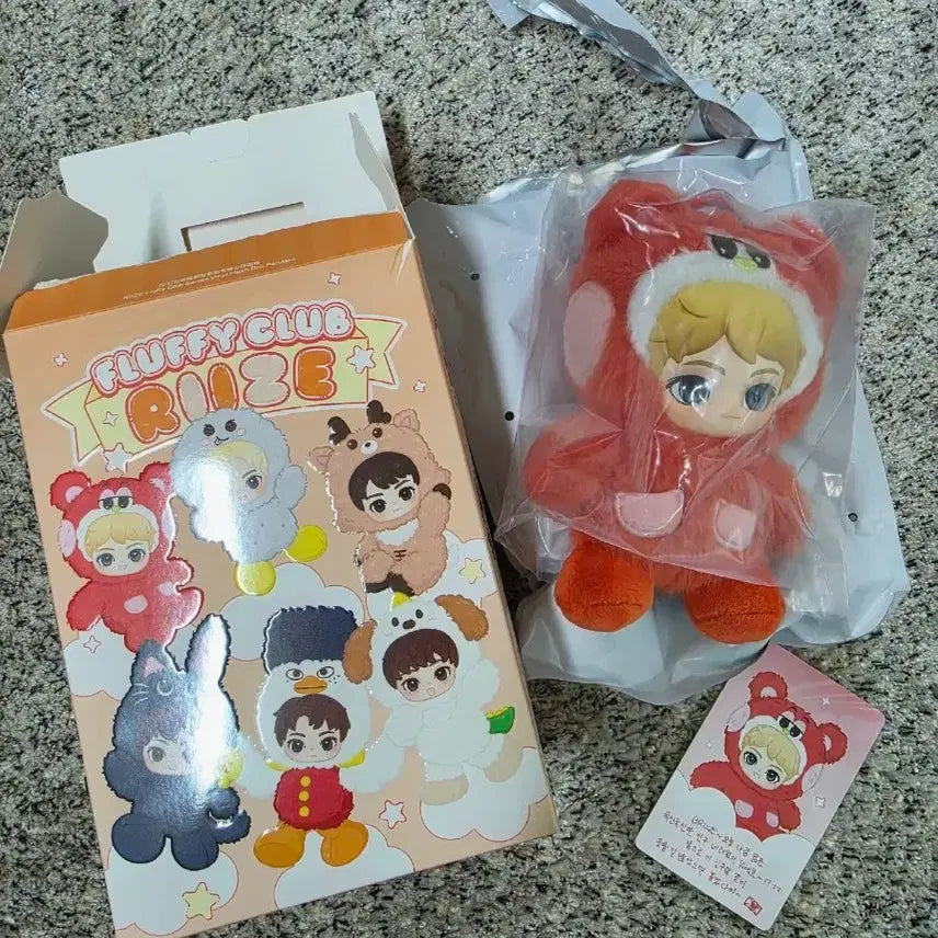 [BUNJANG] RIIZE POP MART Collaboration Doll RIIZKO with Fan Charm / 라이즈 팝마트 콜라보인형 리즈코 양도합니다