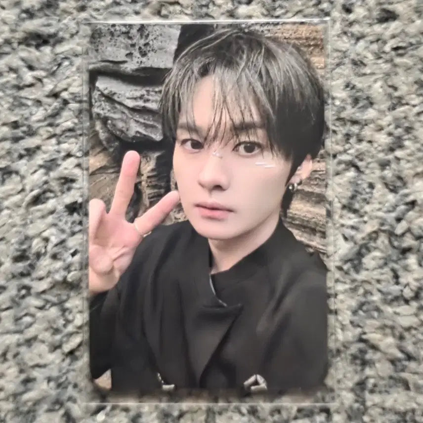 [BUNJANG] Stray Kids Lee Know This &amp; That YES24 Lucky Draw Photocard / 스트레이키즈 리노 This &amp; That 예스24 YES24 특전포카