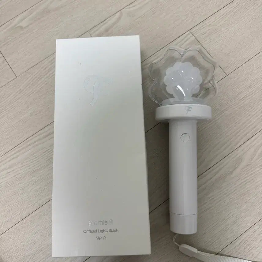 [BUNJANG] fromis_9 Light Stick V2 / 프로미스나인 응원봉 V2