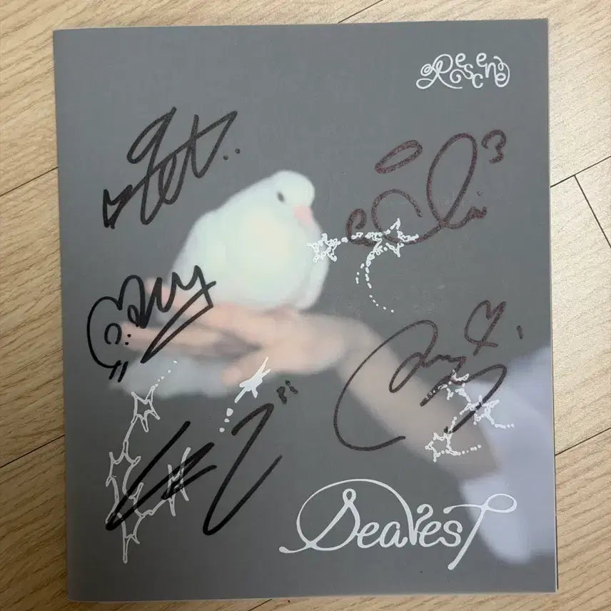 [BUNJANG] RESCENE Dearest 1st Single Album Signed Album / 리센느 싱글2집 앨범 dearest 친필 사임 앨범