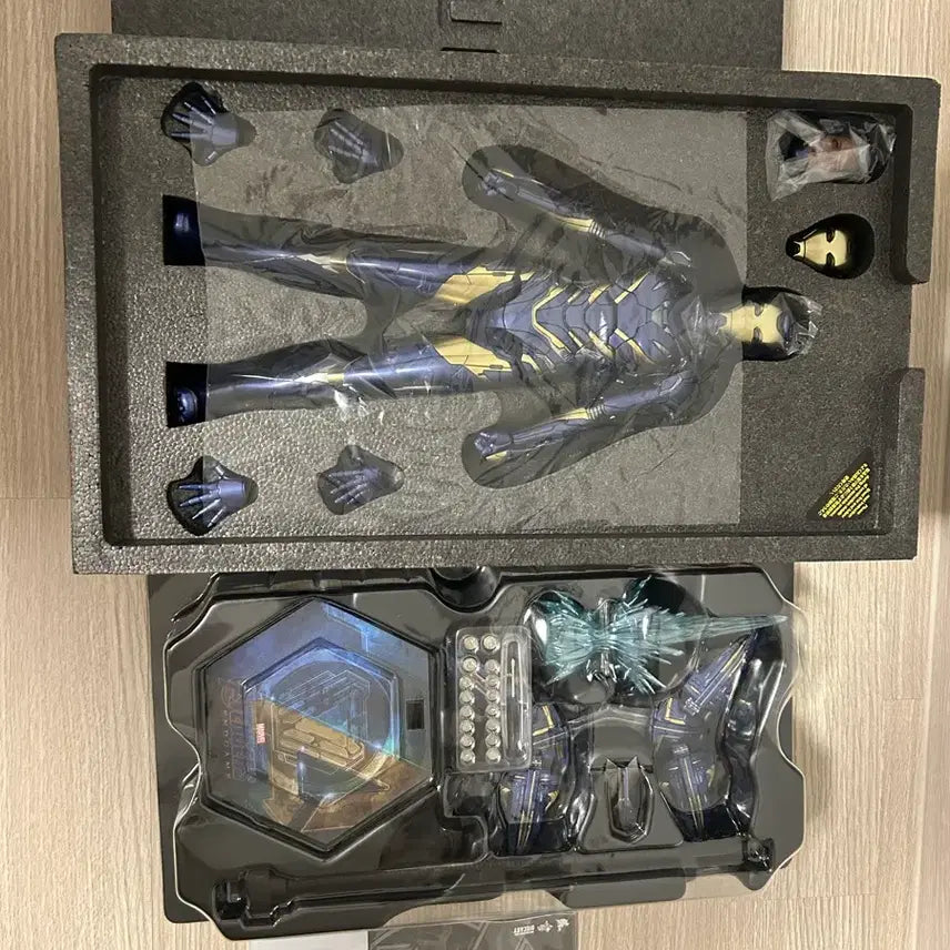 [BUNJANG] Hot Toys MMS538D32 Rescue Figure / 핫토이 mms538d32 레스큐