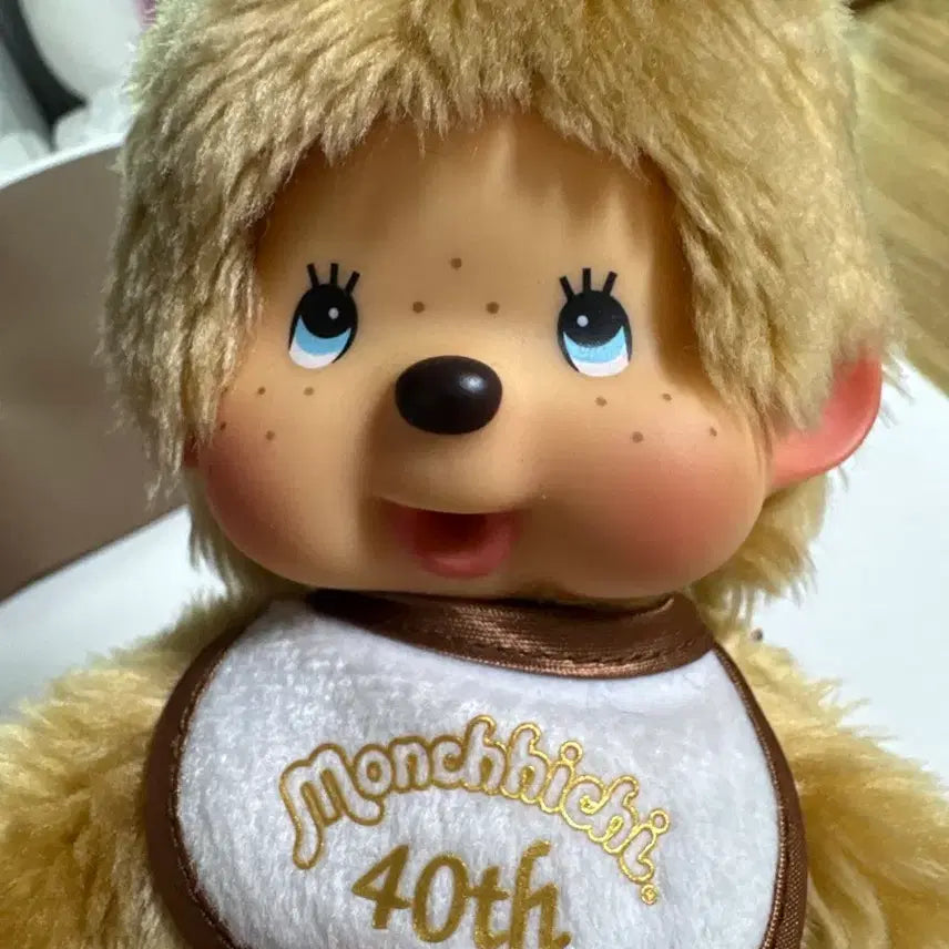 [BUNJANG] Classic Monchhichi 40th Anniversary Gold Girl Doll / 고전 몬치치 40주년 기념 골드 여아 판매중 택O