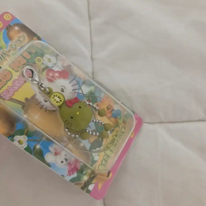 [BUNJANG] Sanrio Hello Kitty Classic Kitty Fruit Dangler Strap Keychain (Sealed) / 키위 달랑이 키티 고전키티 키티스트랩 미개봉
