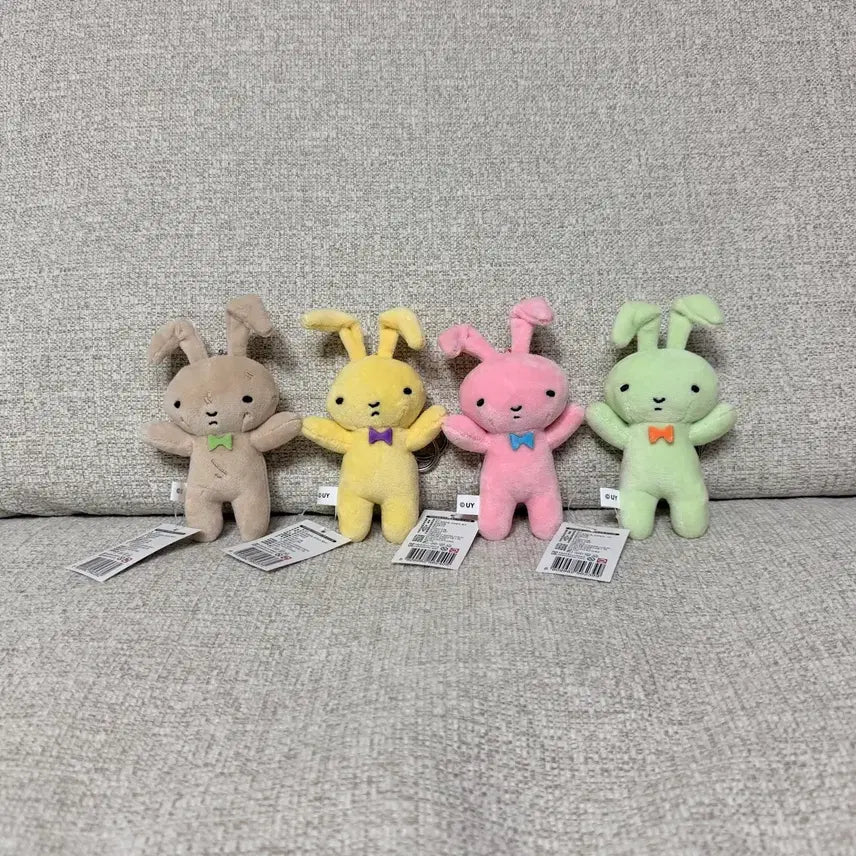 [BUNJANG] Crayon Shin-chan Glass Rabbit Keychain Doll / 정품 짱구는 못말려 유리토끼 베이지 옐로우 핑크 그린 키링 인형