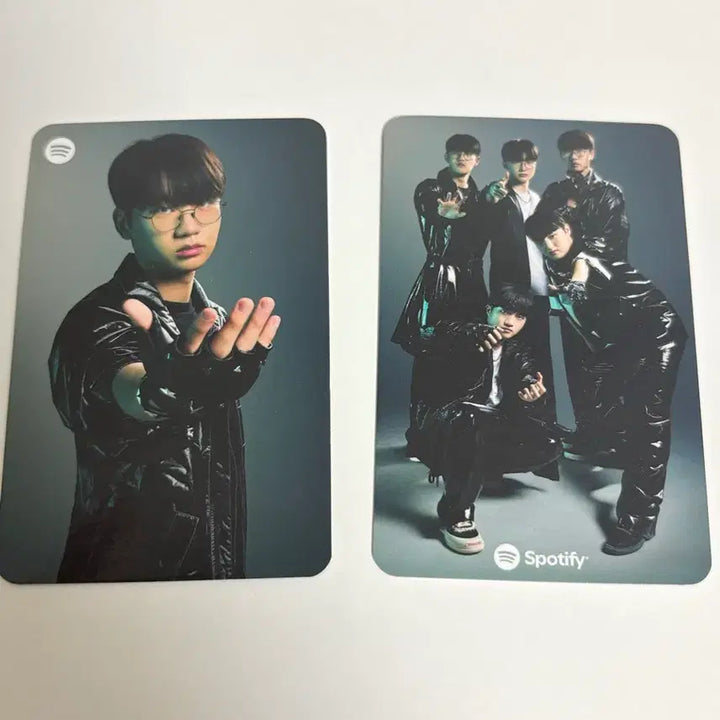 [BUNJANG] T1 Homeground Spotify Doran + Group Photocard / T1 홈그 스포티파이 도란 + 단체 포카 판매 spotify