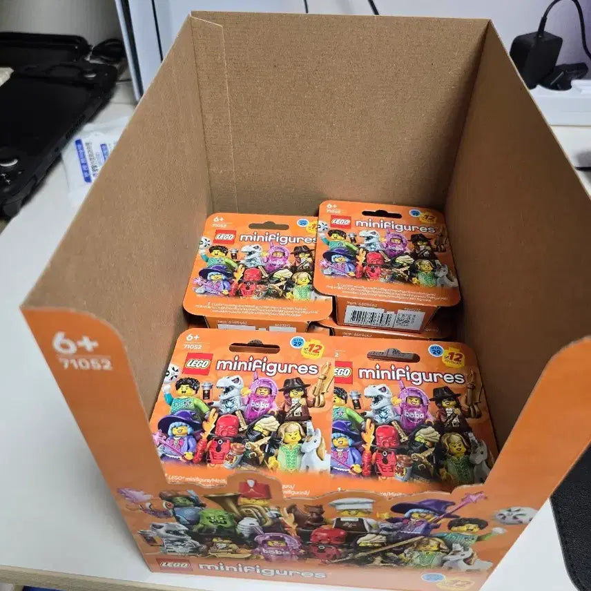 [BUNJANG] Lego Minifigures Series 71052 Unsealed Set / 레고 미니피규어 71052 시리즈