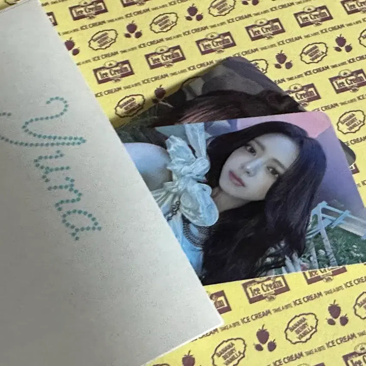 [BUNJANG] ITZY YUNA Autographed Album / ITZY 유나(YUNA) 친필 싸인 앨범