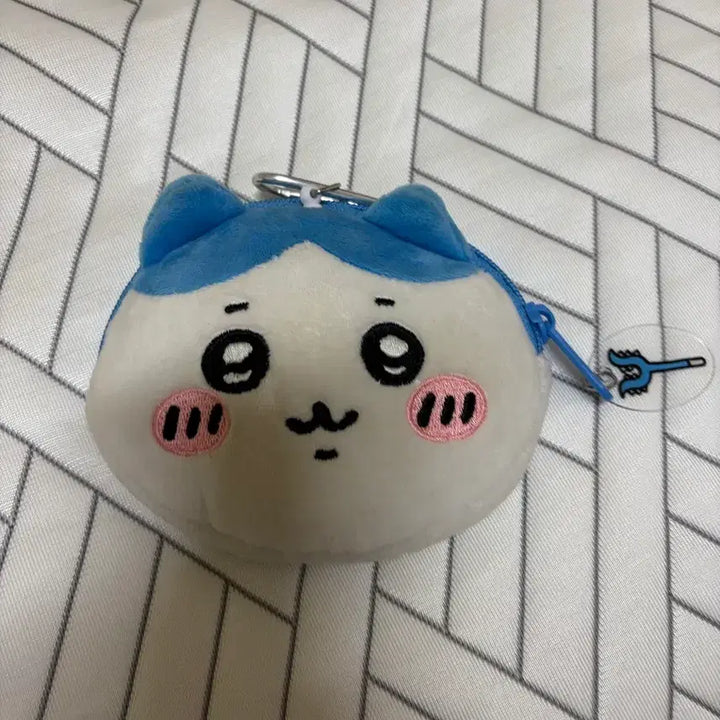 [BUNJANG] Hachiware Face Shaped Pass Pouch with Keychain / 하치와레 릴패스