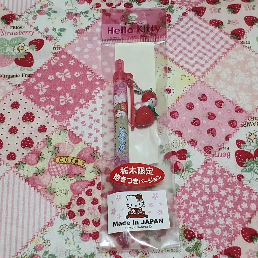 [BUNJANG] Hello Kitty Strawberry Classic Strap Ballpoint Pen / 헬로키티 딸기 고전 스트랩 볼펜