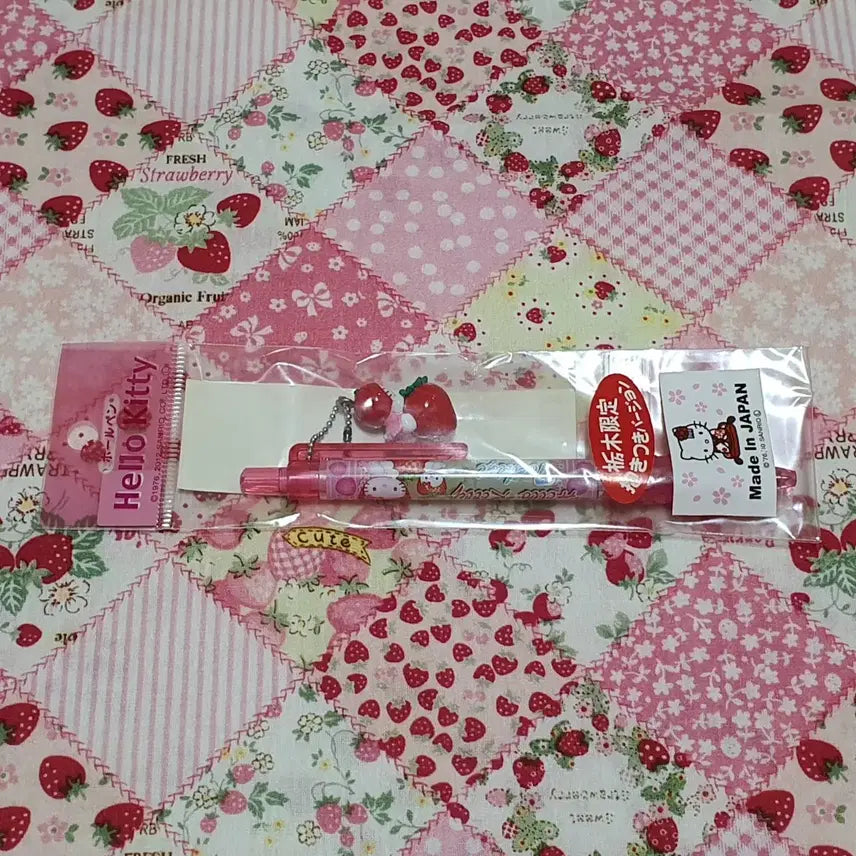 [BUNJANG] Hello Kitty Strawberry Classic Strap Ballpoint Pen / 헬로키티 딸기 고전 스트랩 볼펜