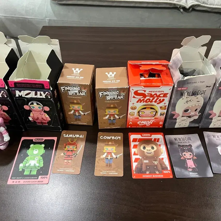 [BUNJANG] Pop Mart Molly Space Molly, Finding Big Ear, We Are So Cute Figure 7-Piece Set / 팝마트 몰리 스페이스 몰리 / 파인딩 빅이어 / 위알쏘큐트 피규어 7종 세트