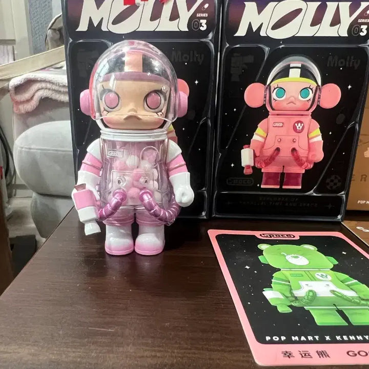[BUNJANG] Pop Mart Molly Space Molly, Finding Big Ear, We Are So Cute Figure 7-Piece Set / 팝마트 몰리 스페이스 몰리 / 파인딩 빅이어 / 위알쏘큐트 피규어 7종 세트