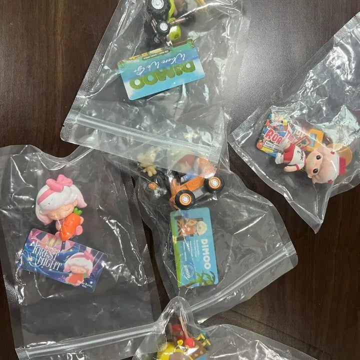 [BUNJANG] POP MART Dimoo SpongeBob 5 Figure Set / POP MART 디무 스폰지밥 피규어 5종 세트