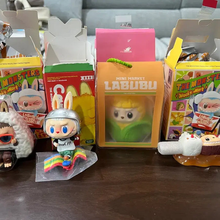 [BUNJANG] Pop Mart Labubu The Monsters Wacky Mart Figure 4-Piece Set / 팝마트 라부부 더 몬스터즈 와키마트 피규어 4종 세트