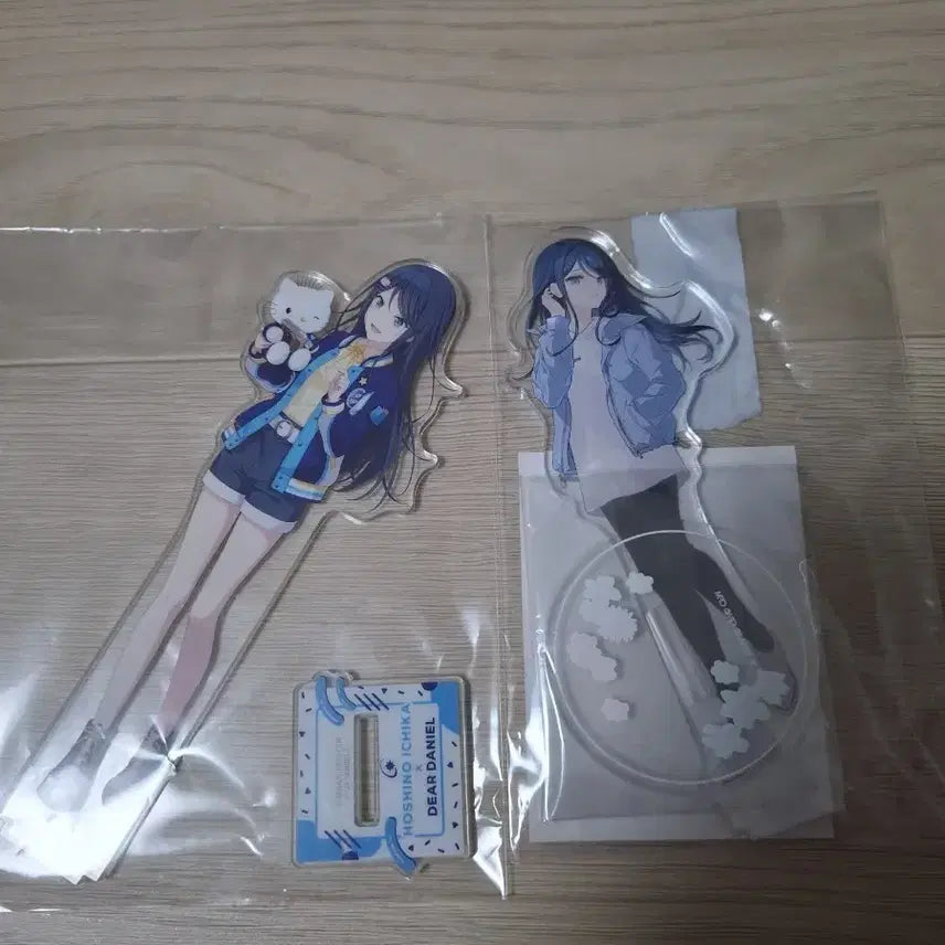 [BUNJANG] Hoshino Ichika Acrylic Stand Bundle Set / 호시노 이치카 아크릴 일괄 판매합니다