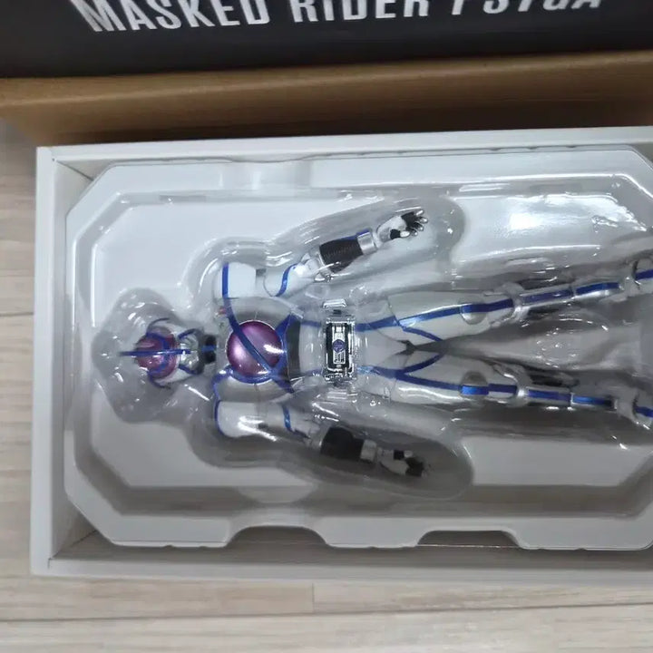 [BUNJANG] Bandai Tamashii Nations S.H.Figuarts Kamen Rider ZI-O / shf 진골조제법 가면라이더 사이가 판매
