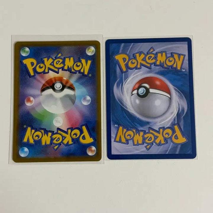 [BUNJANG] Pokemon Card Set (Japanese and Korean Versions) / 포켓몬 카드 일판 피카츄 + 글판 세트