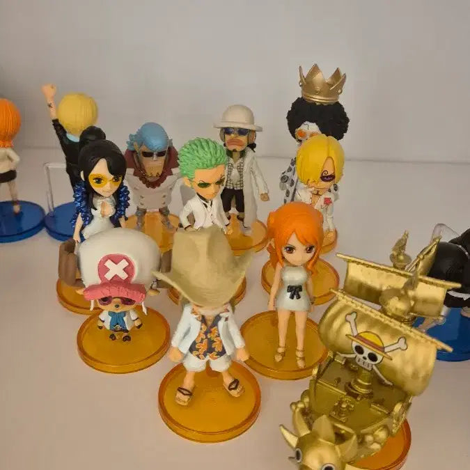 [BUNJANG] One Piece Film Gold World Collectable Figure / 정품) 원피스 필름골드 월콜 피규어 월드 콜렉터블