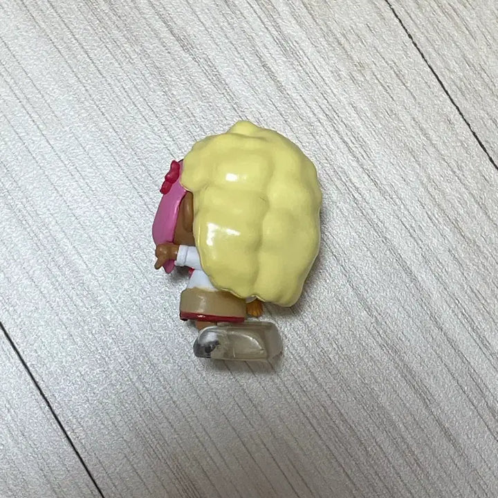 [BUNJANG] Crayon Shin-chan Gyaru Gacha Figure / 짱구 갸루 가챠