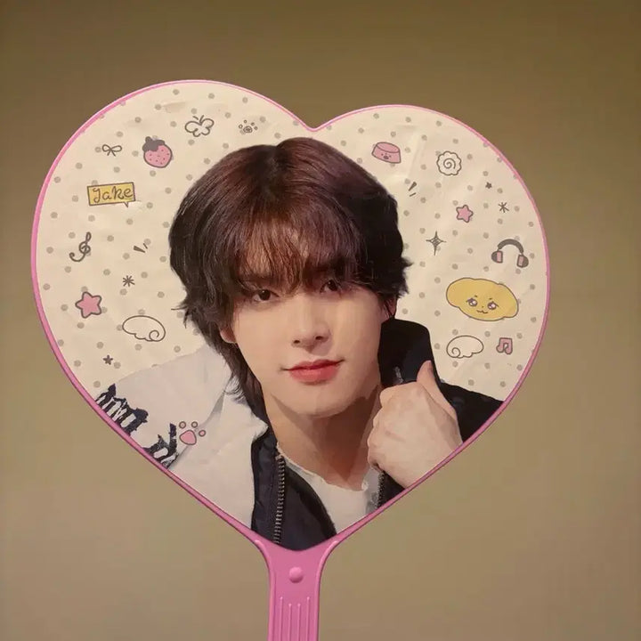 [BUNJANG] ENHYPEN Jake Uchiwa / 엔하이픈 제이크 우치와