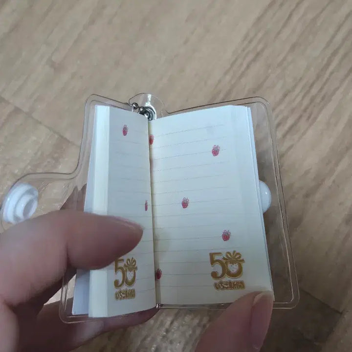 [BUNJANG] Sanrio Ichigo Shimbun 50th Anniversary Pompompurin Gachapon Notebook / 산리오 이치고신문 50주년 폼폼푸린 공책 노트 가챠