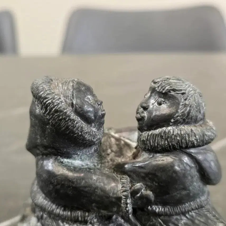 [BUNJANG] A. Wolf Original Handmade Inuit Couple Kayak Sculpture / 캐나다 A. WOLF ORIGINAL 핸드메이드 이누이트 조각상