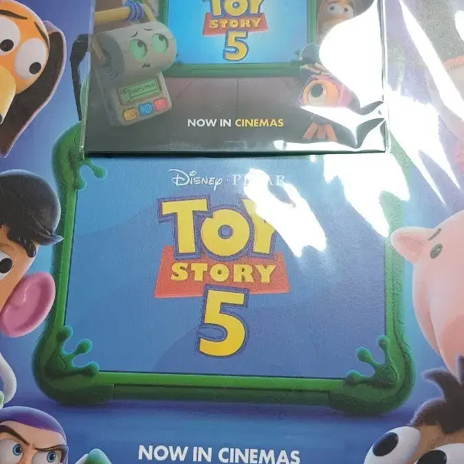 [BUNJANG] Toy Story 5 Movie Poster + Mini Hologram Poster Set / 토이 스토리 5 영화 포스터+미니 홀로그램 포스터