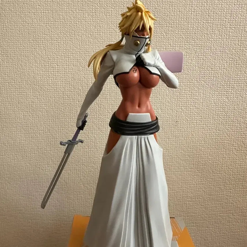 [BUNJANG] Bleach Glitter &amp; Glamours Tier Harribel Figure / 블리치 GLITTER&amp;GLAMOURS 티어 하리벨 피규어