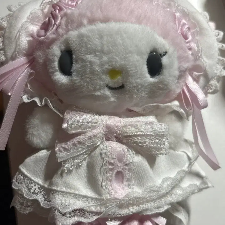 [BUNJANG] Sanrio My Melody White Frill Plush Keychain / 산리오 마이멜로디 화이트프릴 인형 키링