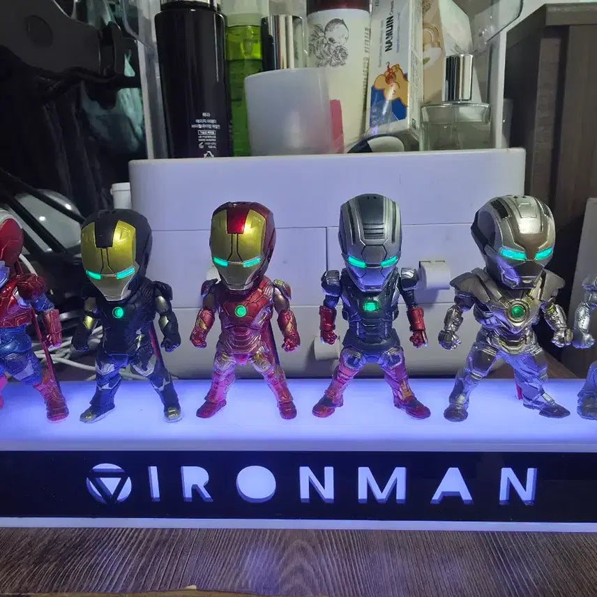 [BUNJANG] Iron Man Figure Set with LED / 아이언맨 피규어 세트