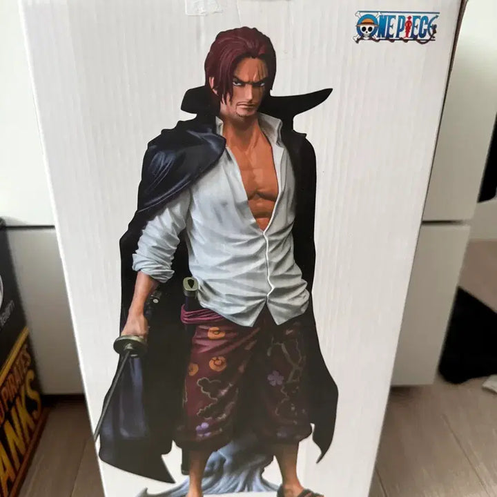 [BUNJANG] One Piece Ichiban Kuji Shanks Version B Figure / 원피스 프리미엄 복권 샹크스 B버전