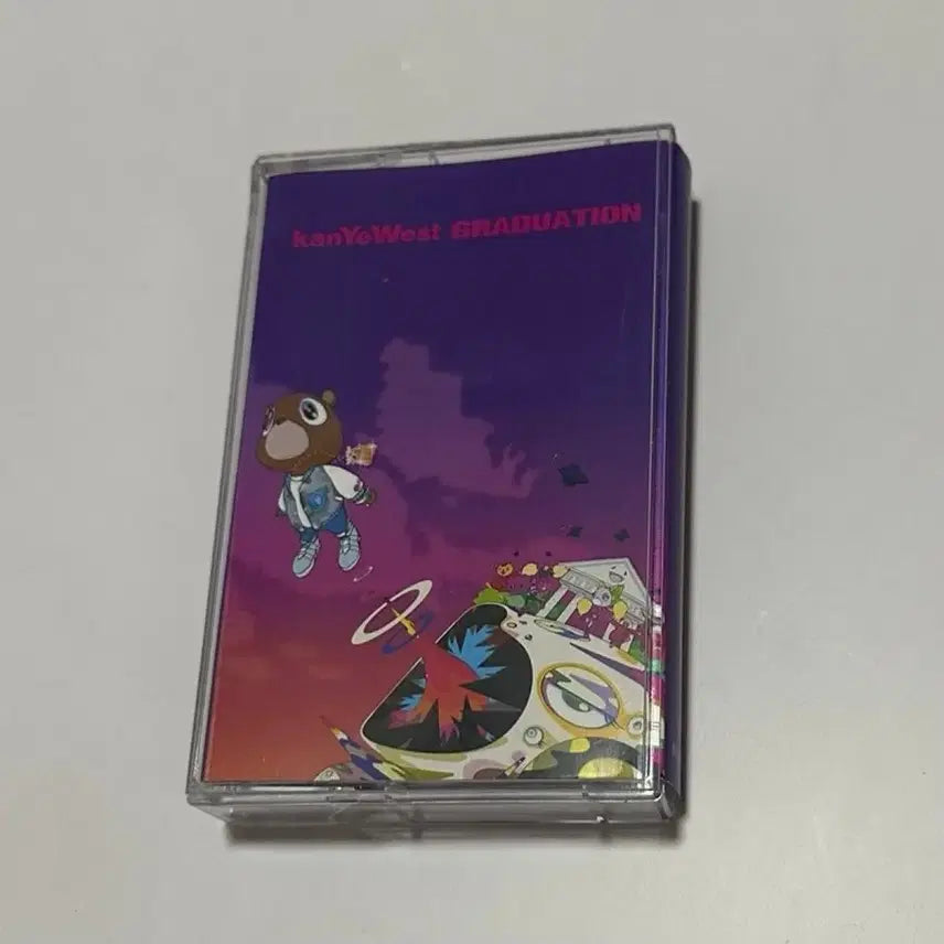 [BUNJANG] Kanye West Graduation Cassette Tape (Sealed) / 카니예 웨스트 3집 Graduation 카세트 테이프