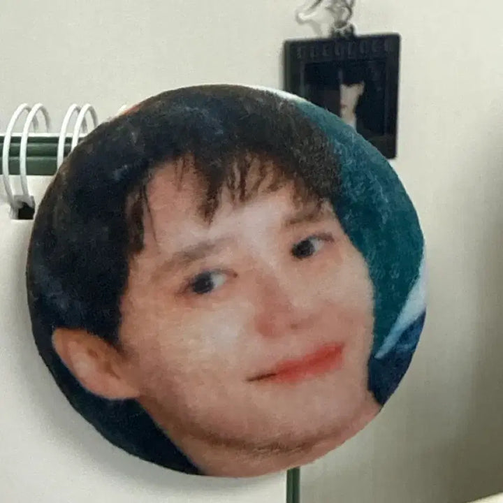 [BUNJANG] Kim Junsu Jelly Badge Set with Storage Box / 김준수 준수 말랑뱃지 2개 + 투명보관함