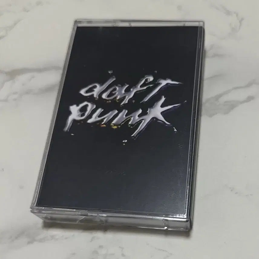 [BUNJANG] Daft Punk Discovery Cassette Tape / 다프트 펑크 2집 Discovery 카세트 테이프